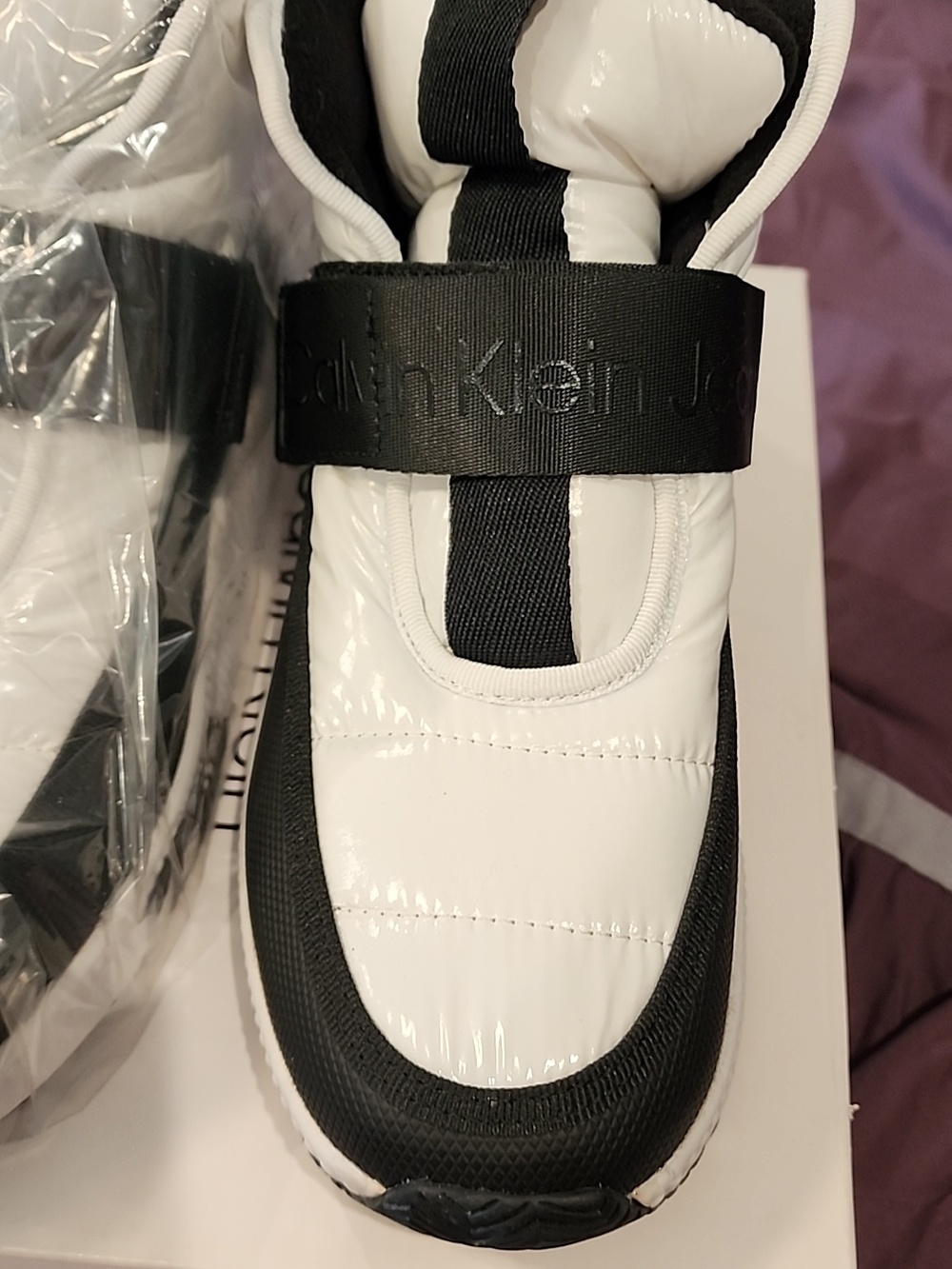 Calvin Klein Mabon Cozy Nylon White And Black Sneakers - Picture 4 of 9